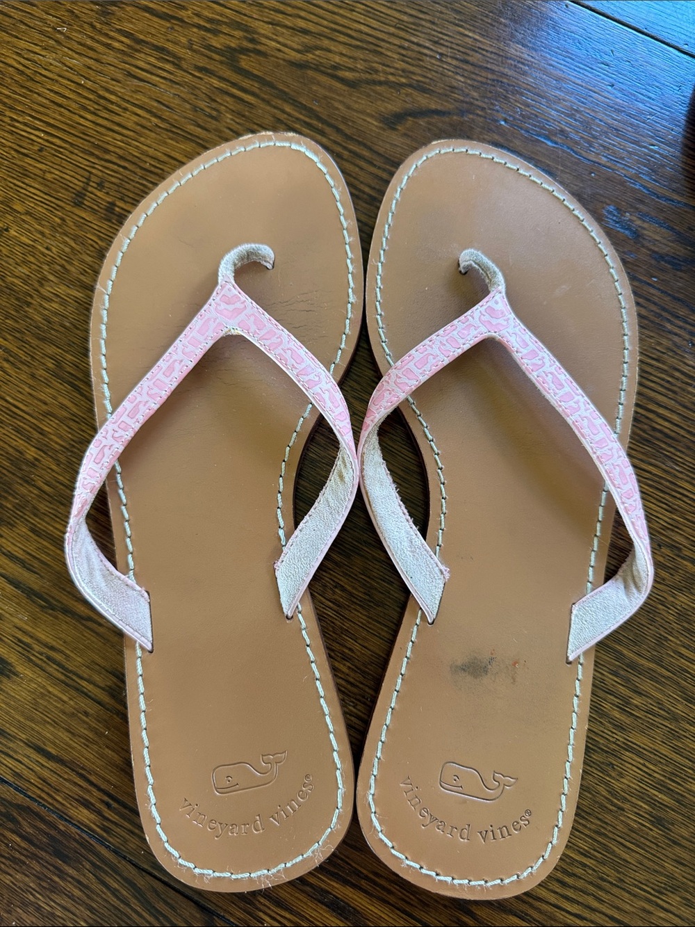 Vineyard Vines Pink Leather Flip Flop Sandals - Size 9